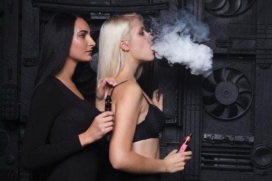 Vape Shop tips and reviews on the top electronic cigarette starter kit choices for new vapers