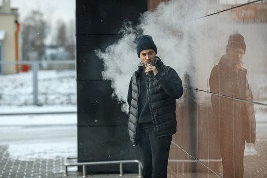 Jednorazowy e-papierosy consumer guide and safety overview amid changing e cigarette law in india