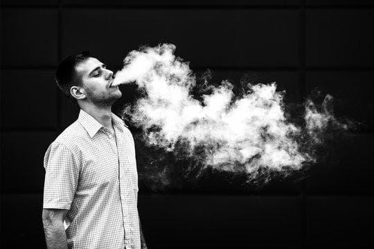 e-sigara exporters must adapt to china e-cigarette import regulations 2025 with clear compliance steps and market impact analysis