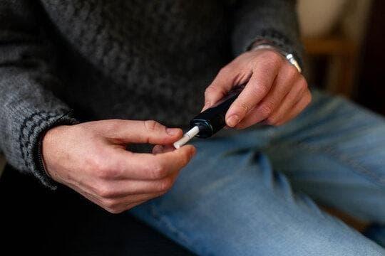 Vape travel guide how to pack e cigarettes for air travel with Vape-friendly airline rules, batteries and carry-on tips