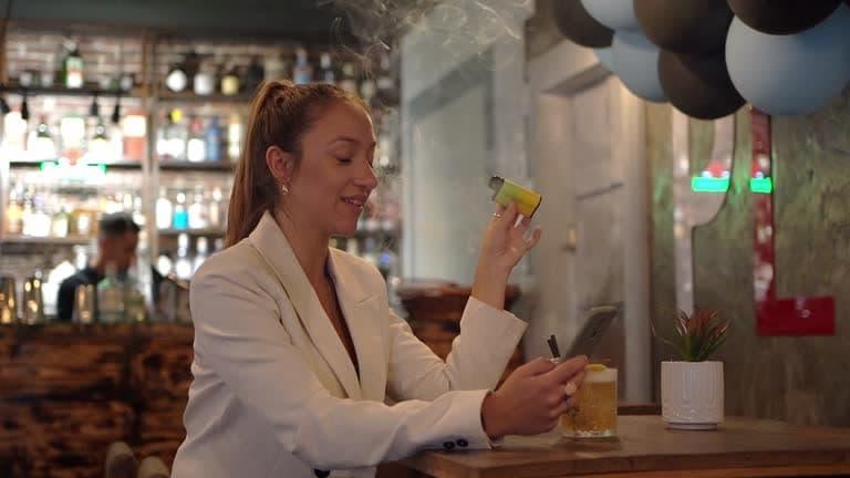 Eldobható e-Cigi and electronic smoke cigarette comparison with expert tips for choosing the best disposable vape